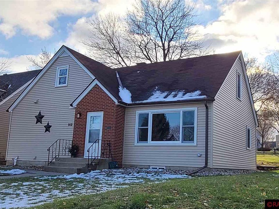 1st image of 912 S Minnesota St