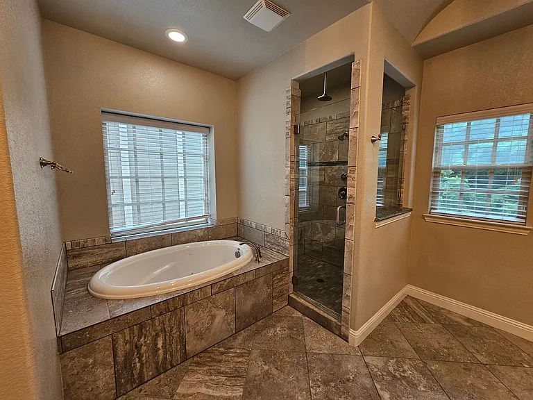 988 Shadyside Ln — Photo 31