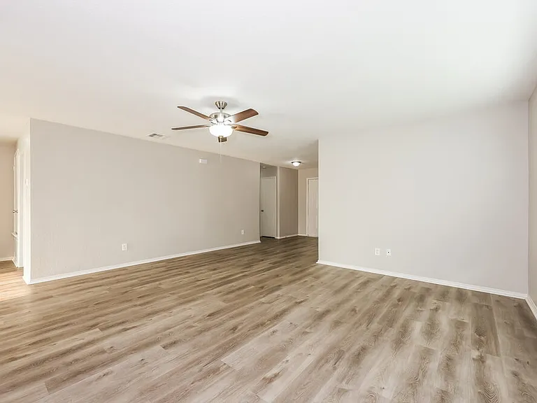 413 Dakota Ridge Dr — Photo 3