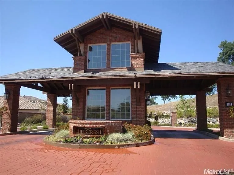 667 Glen Mady Way photo 1