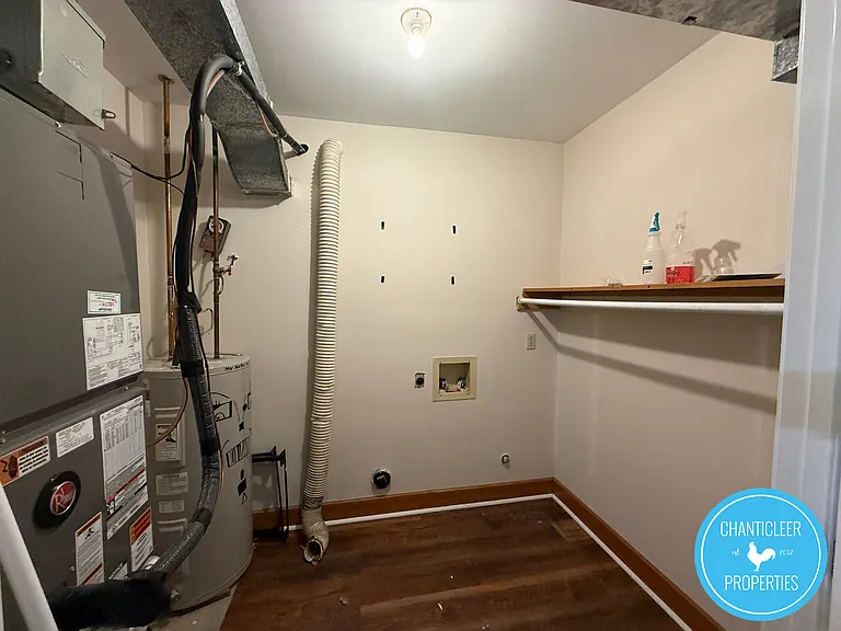 1729 Gyro Dr #B — Photo 11