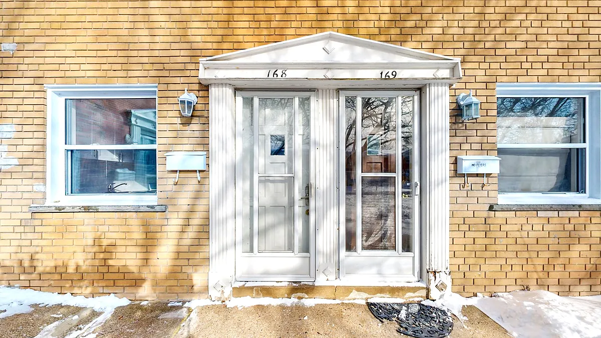 Building Photo - 144 Arbour Glen Cres #1