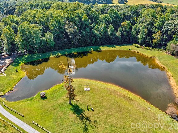 5th image of 5542 Casar Rd