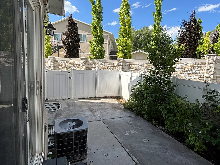 1159 S 1410 E — Photo 15