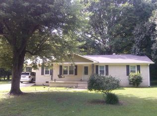 36 Jenkins Dr, Fayetteville, TN 37334