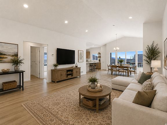 3rd image of 1477 N Baen Way #222