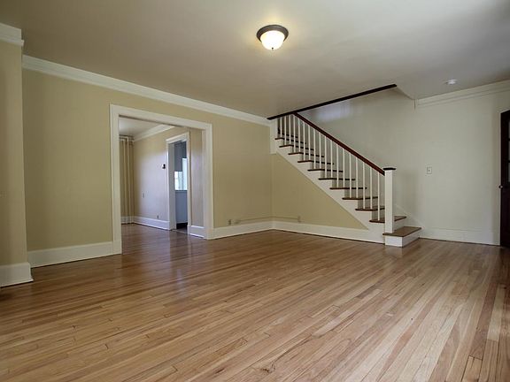 4th image of 723 Liggett Ave APT B