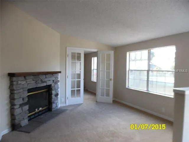 2304 Kingston St S — Photo 5