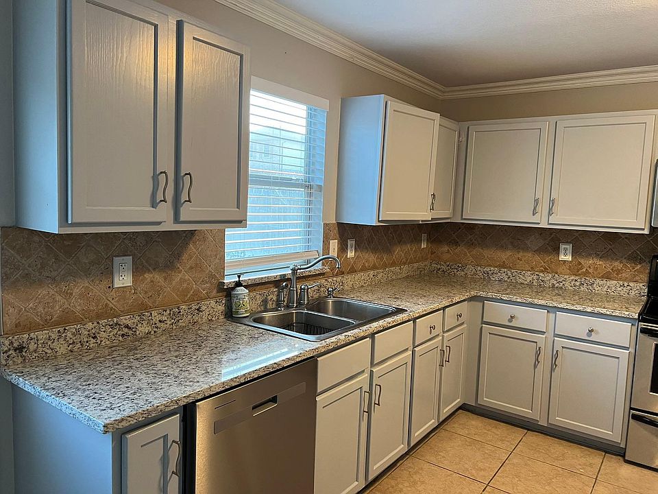 1st image of 1120 Bannack Dr