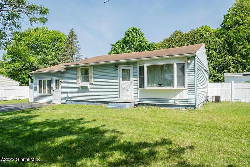 2nd image of 281 W Circular Street