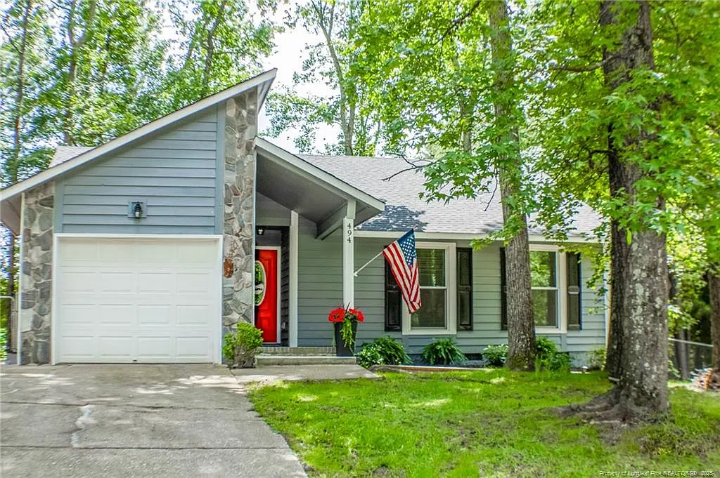 3 bed, 1108 sqft, $1,675 — Photo 1