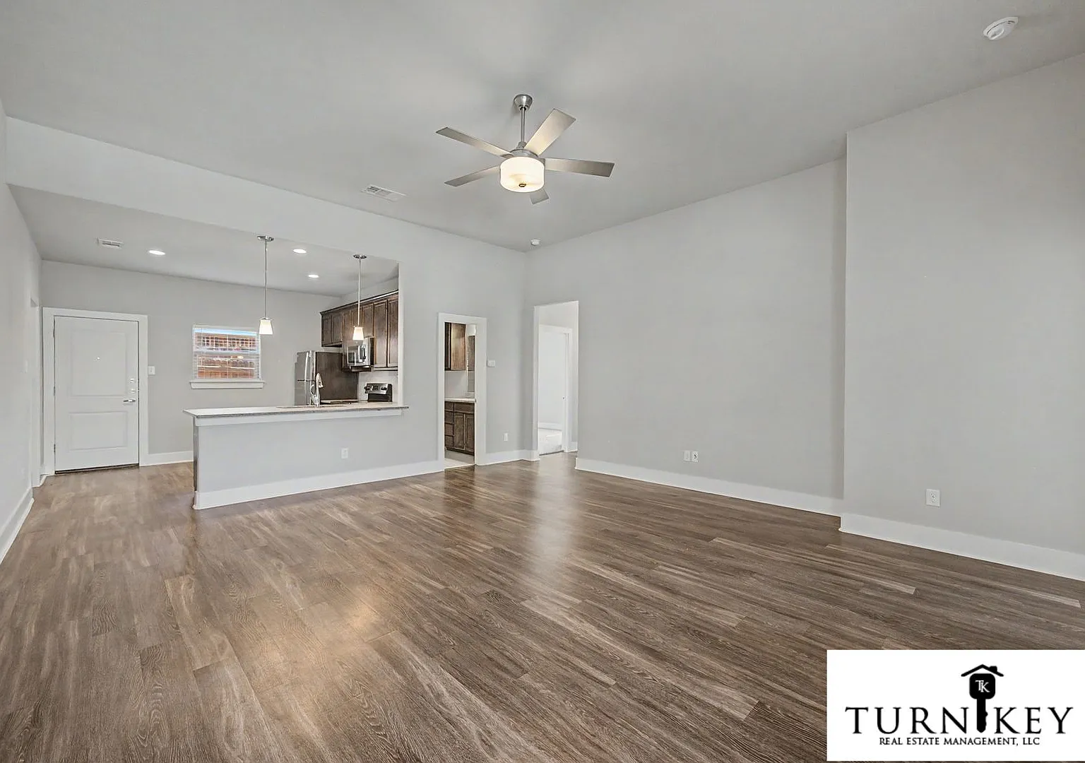221 Stewart Bend Ct — Photo 1