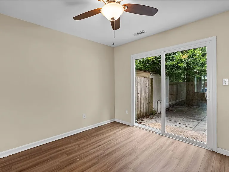 3228 Scarborough Way — Photo 15