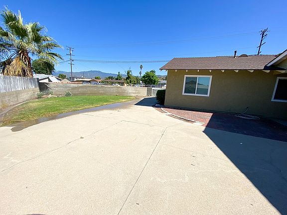 4th image of 326 E Juanita Ave