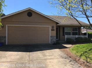 922 Meadowlark Pl, Molalla, OR