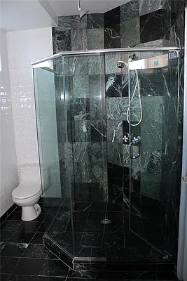 Rented by Dream Property Group LLC | media 26