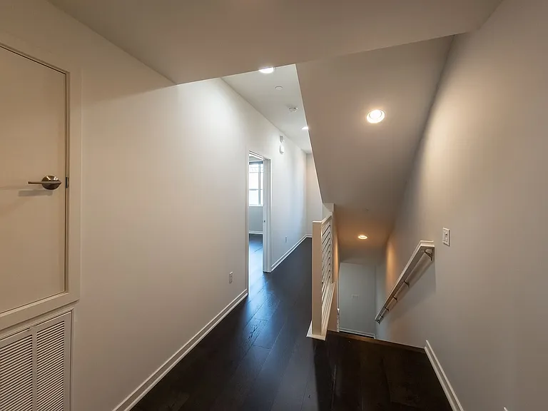 2926 Rowena Ave #2 — Photo 11