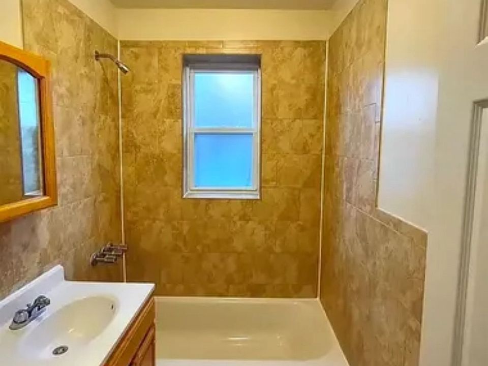 2nd image of 321 Sanford Ave #Cpm2c