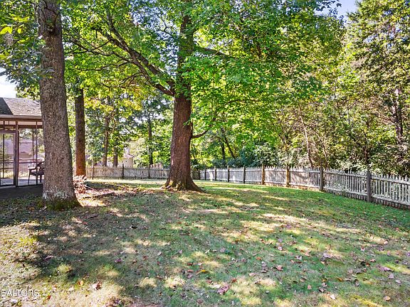 5th image of 1805 Chanute Ln
