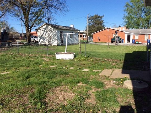 2nd image of 1818 Jefferson St