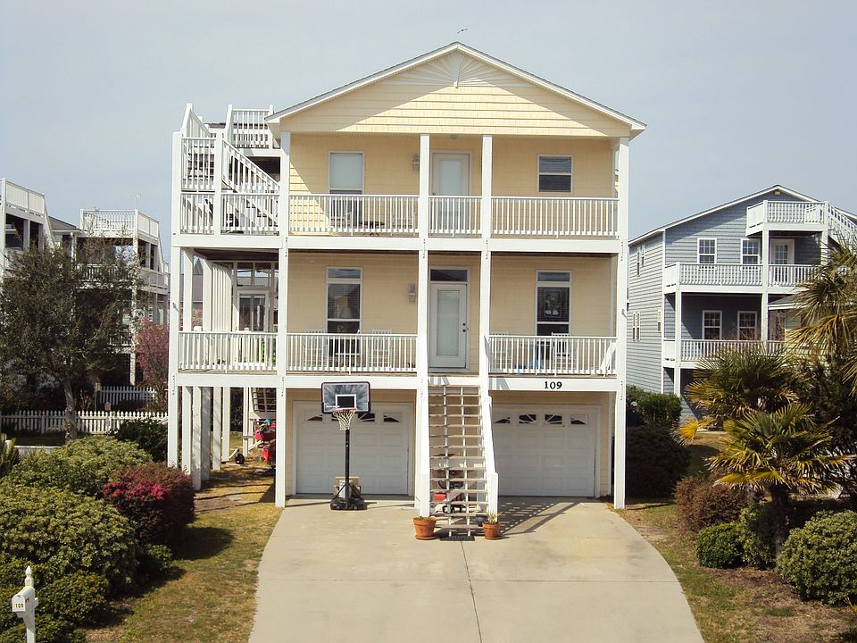 Porches facing ocean