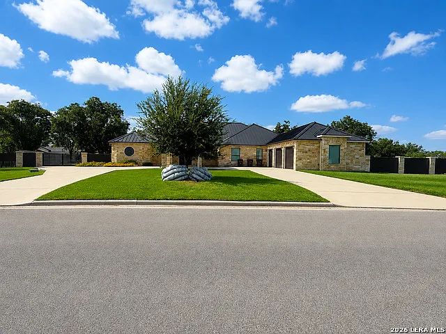 63 Eagle Nest Rd