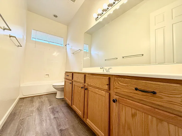 4649 N Kirkwood Ave — Photo 15