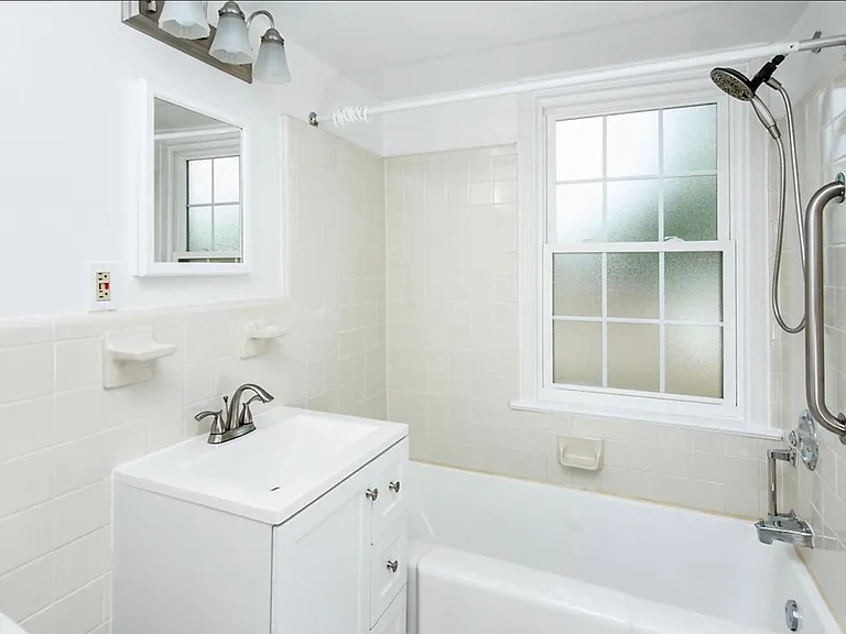 2501 Arlington Blvd #101 — Photo 7