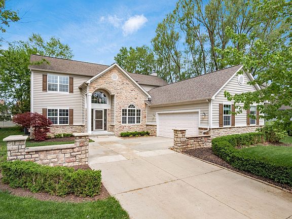 2nd image of 225 Winter Hill Pl