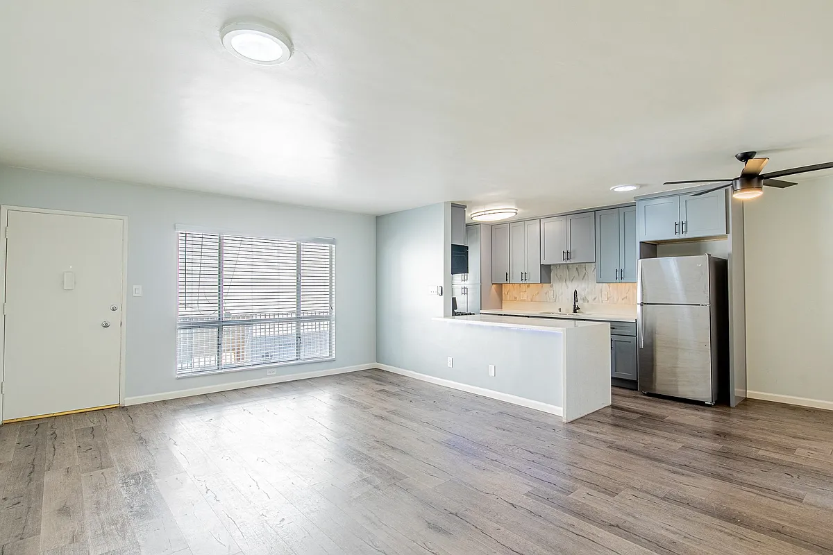Building Photo - Euclid St Apartments