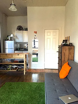 Rented by Grand & Co. | media 32