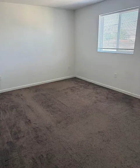 2243 N Continental Ave — Photo 11