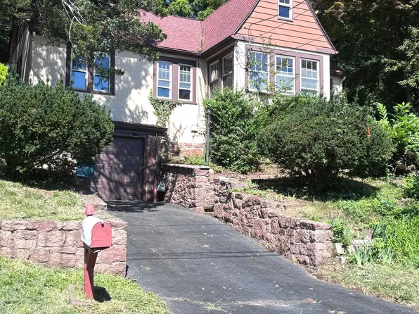 28 Savoy Street, Hamden, CT 06514