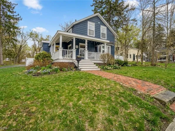 224 N Hambden St, Chardon, OH 44024