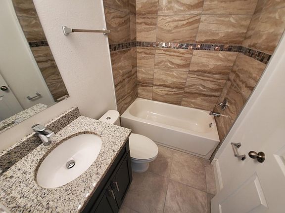 4th image of 356 Elderberry Ct