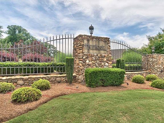 5th image of 150 Waltzing Vine Ln