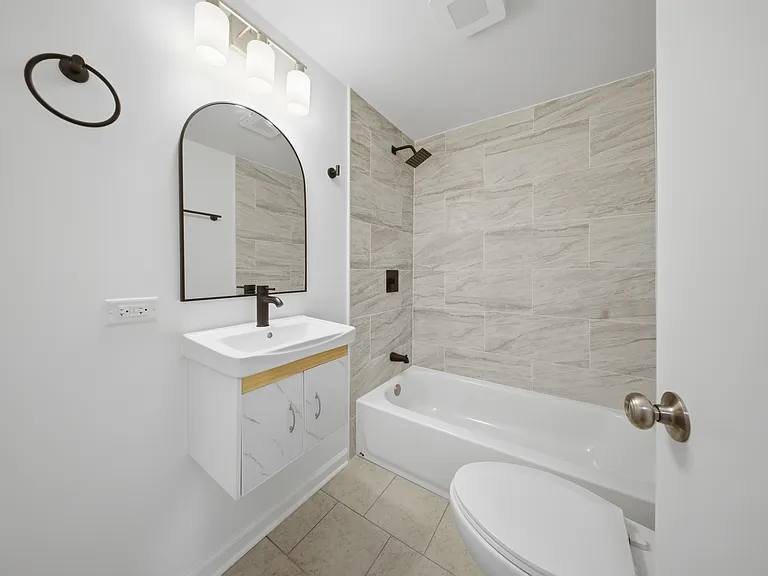 758 Woodruff Ave — Photo 14