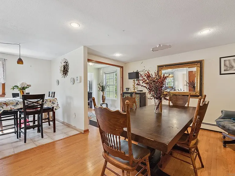 2 Sandra Dr — Photo 14