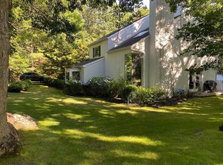 31 Alewive Brook Rd, East Hampton, NY 11937
