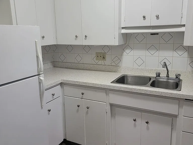 714 15th Ave SW — Photo 15