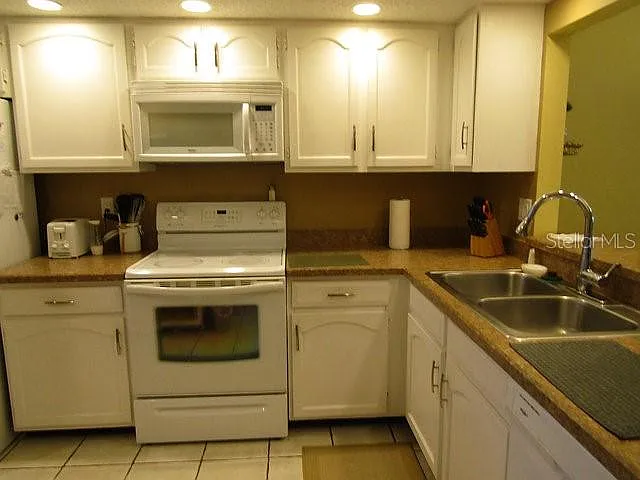 255 Mission Trl S #E — Photo 7