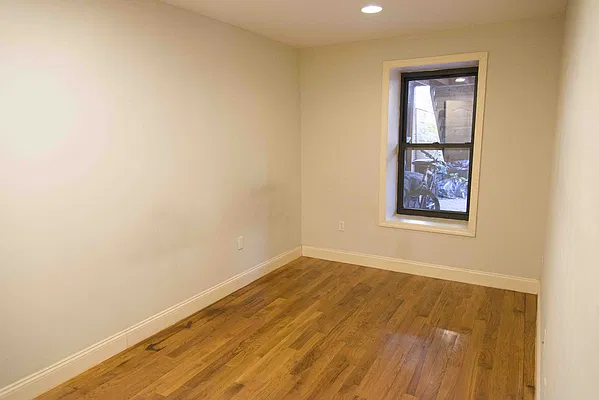 Rented by (Legacy) Online Homes, LLC | media 8