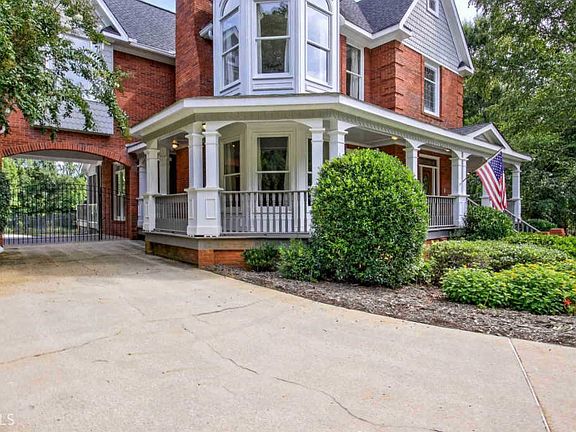 4th image of 160 Acton Dr