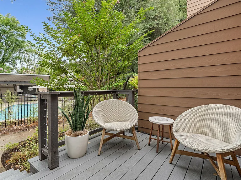 532 Grove St — Photo 19