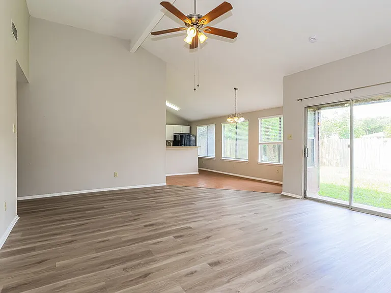 12627 Day Hollow Ln — Photo 3