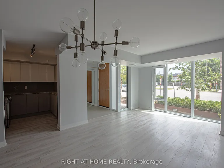 118 Varna Dr #101 — Photo 12