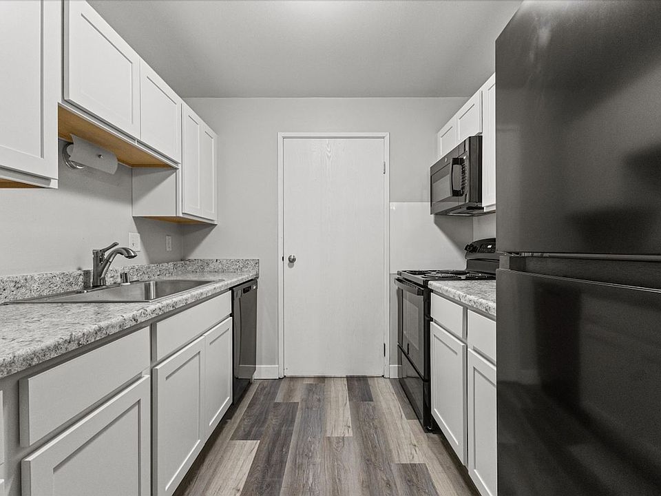 1st image of 591 W Arndt St APT 233