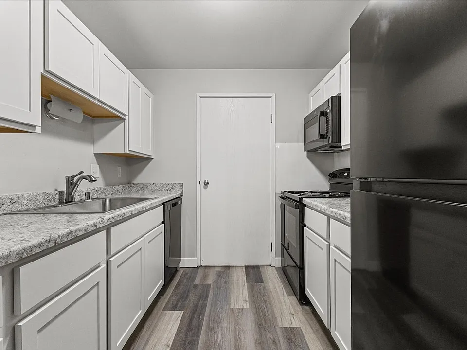599 W Arndt St #246