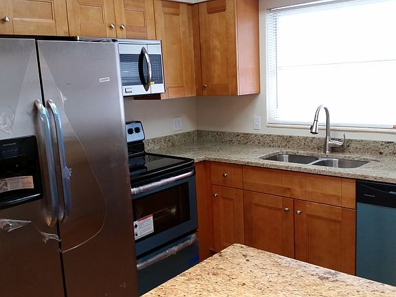 4th image of 3812 Nottingham Dr