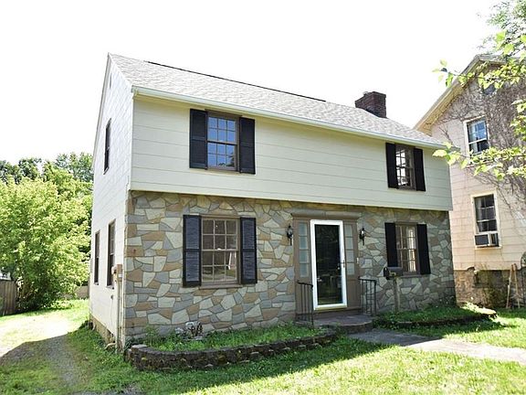 3rd image of 195 Gibson St